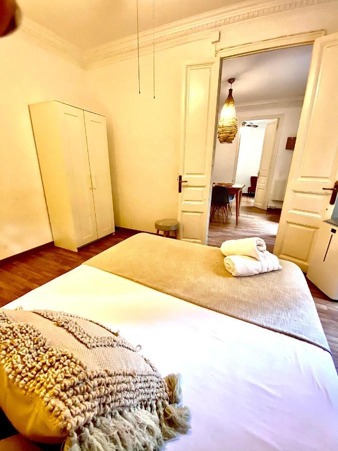 Alani Montjuic Hostel บาร์เซโลนา ภายนอก รูปภาพ