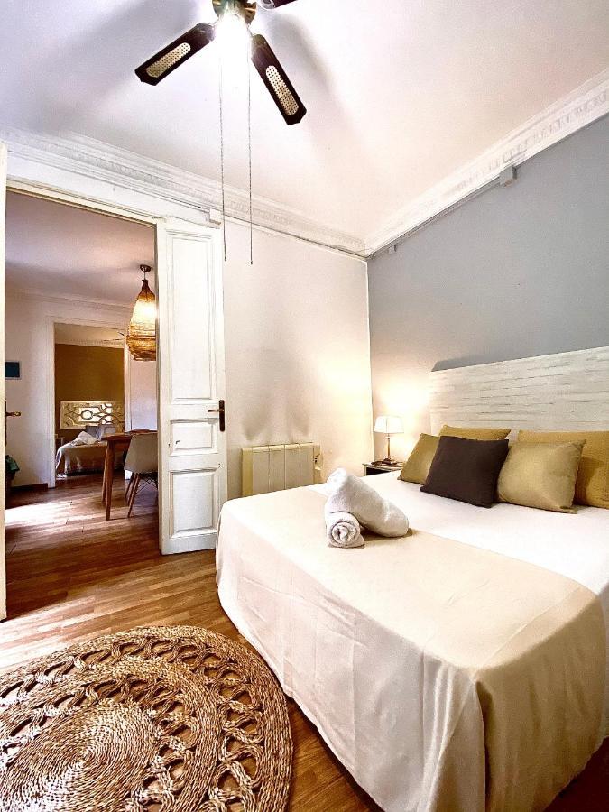 Alani Montjuic Hostel บาร์เซโลนา ภายนอก รูปภาพ