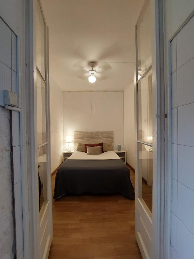 Alani Montjuic Hostel บาร์เซโลนา ภายนอก รูปภาพ